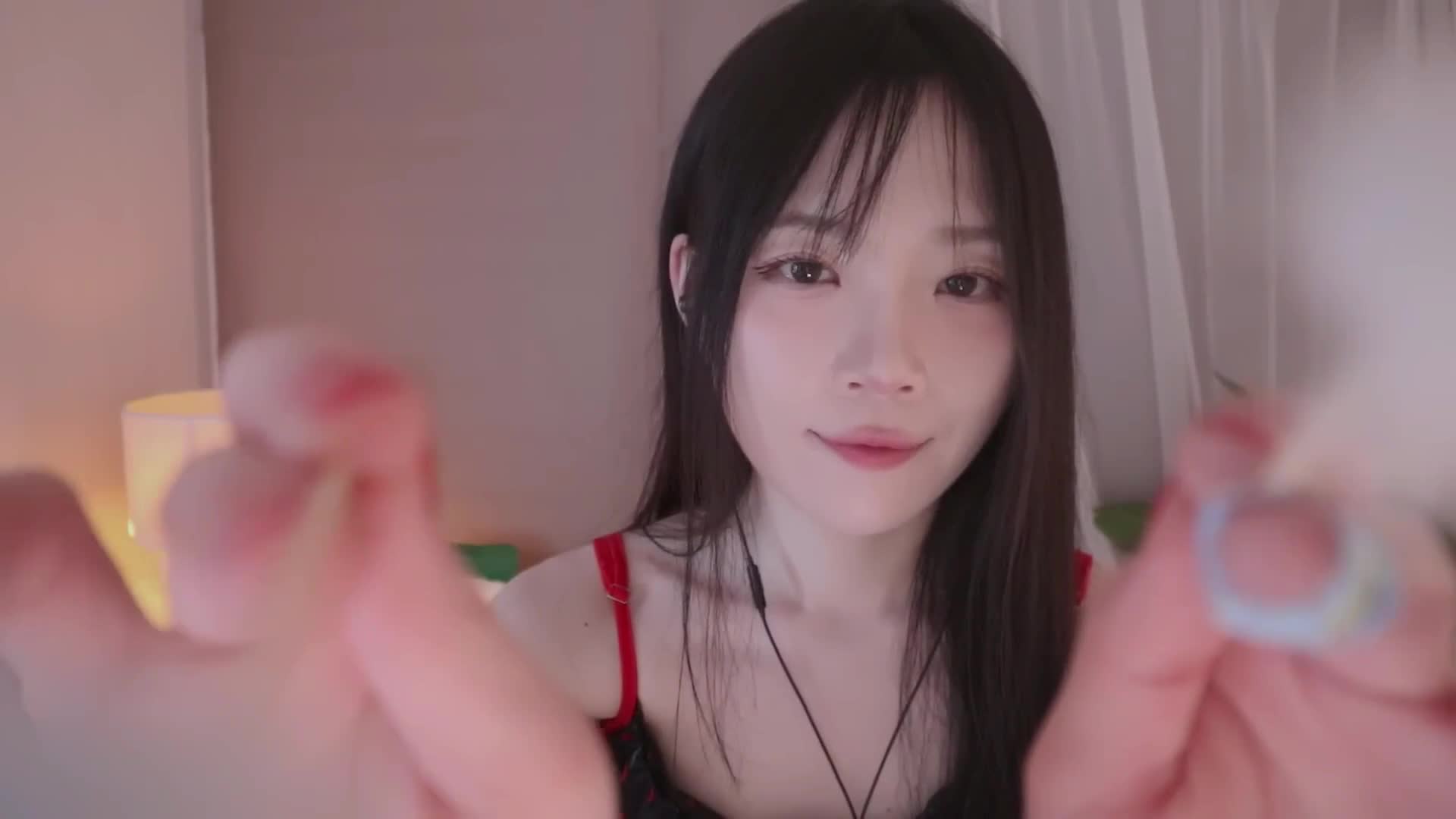 酥酥麻麻～在你耳边低语～