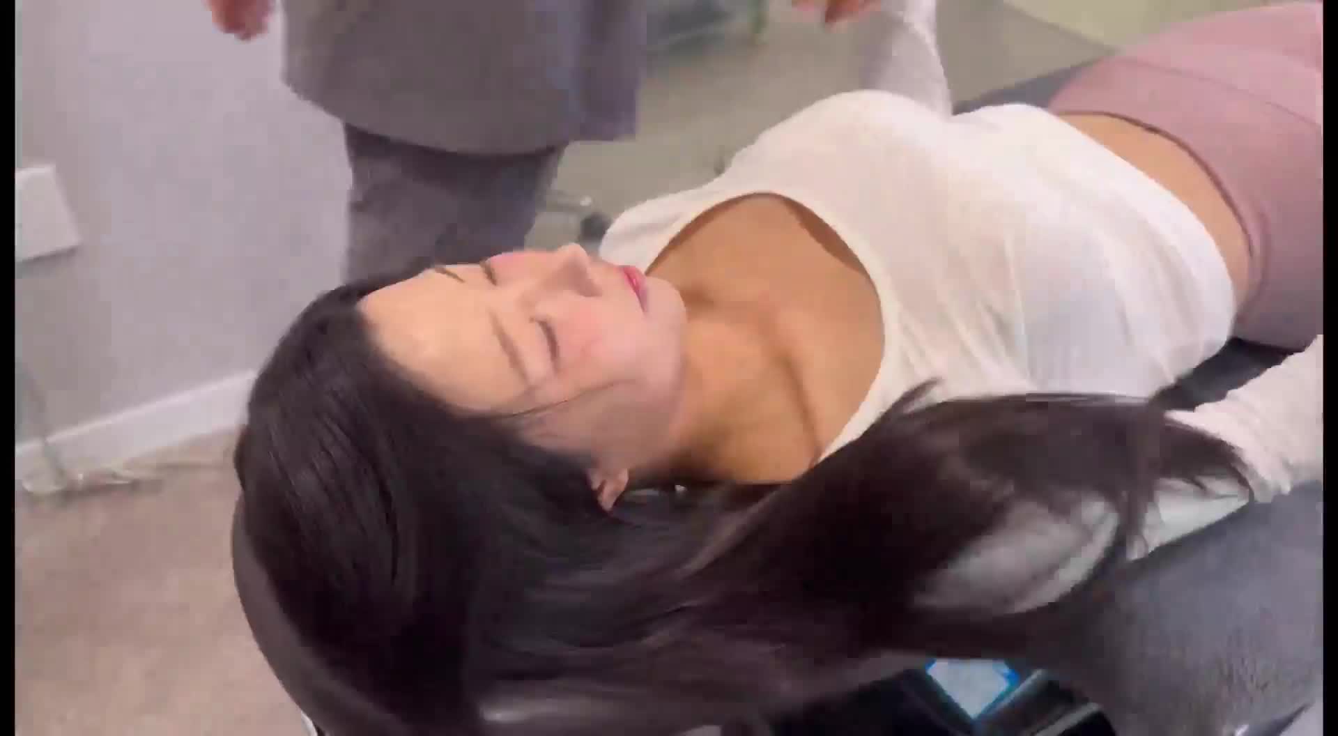 冬天萌萌的直播间
