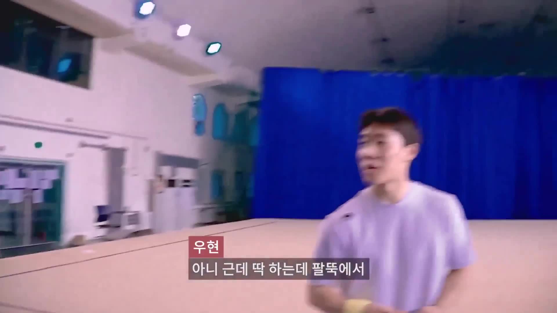萌妹摔跤