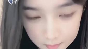 yo七月顏值直播_yo七月視頻直播 - 虎牙直播