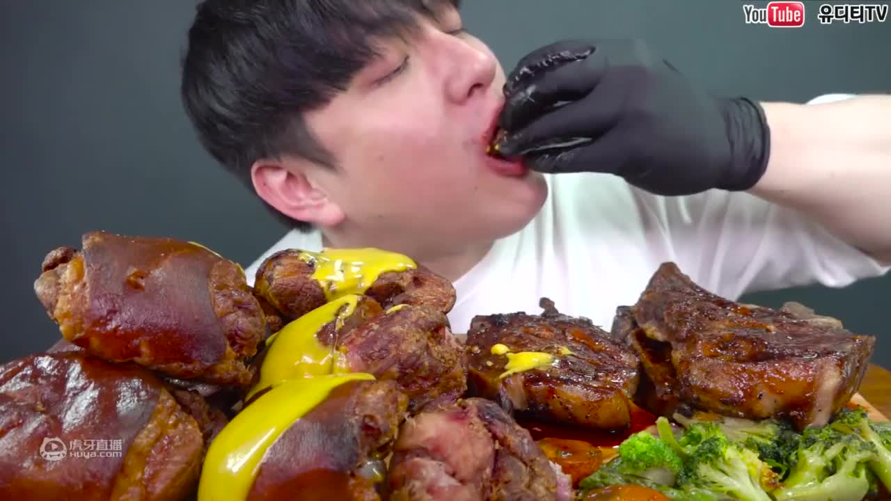 {含倒放+倍速}《深渊巨口》【UDT小哥】辣炒年糕+炸鱿鱼 地瓜 大口吃真过瘾