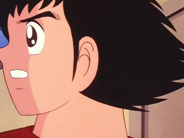 大空翼！倒挂凌空射门！