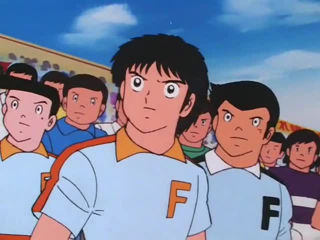 大空翼！倒挂凌空射门！