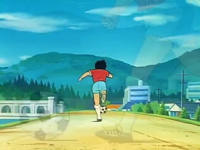 大空翼！倒挂凌空射门！
