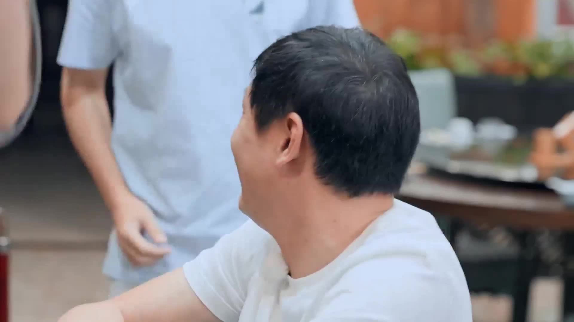 朋友请吃饭, 杨迪尹正熟人局