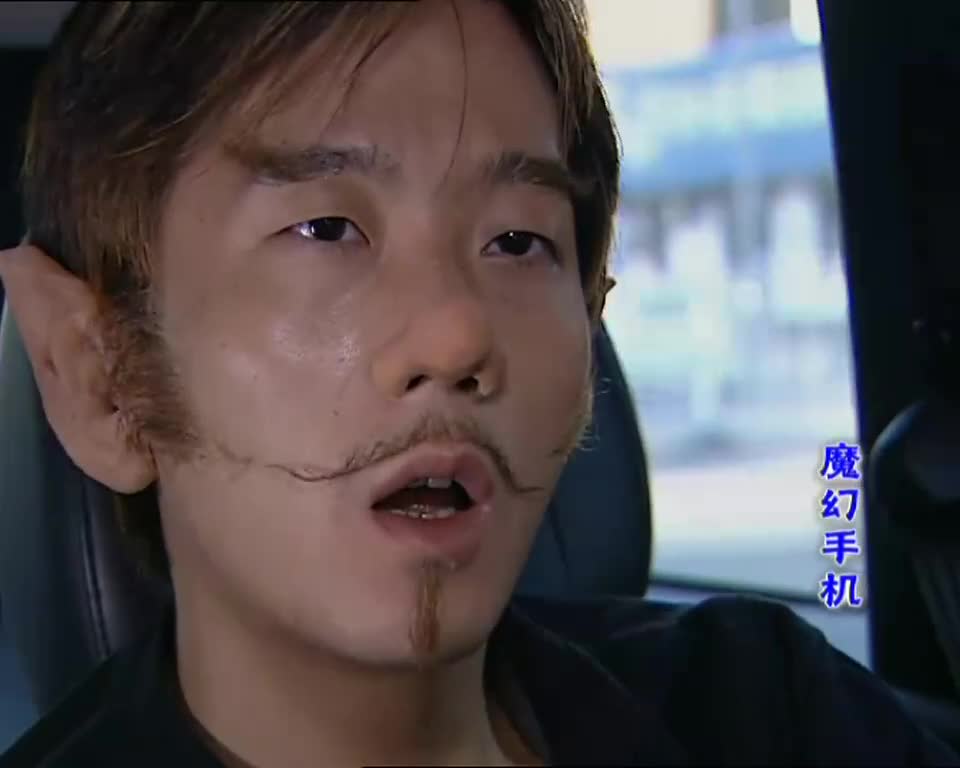 当未来科技遇上古老神话，手机竟能化为人形？