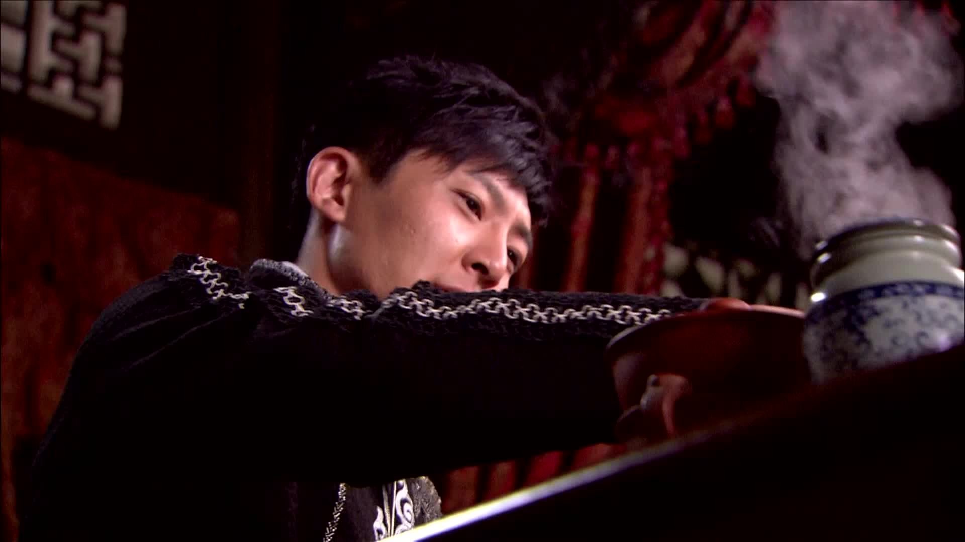 江湖风云再起，小小镖局暗藏乾坤！