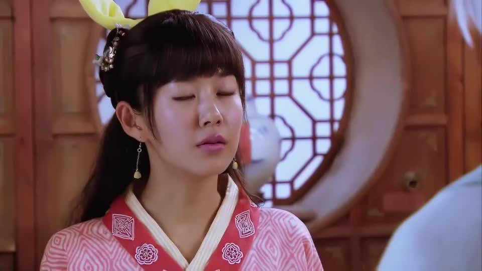 医馆里上演离奇案件，看逗趣师徒如何以智破局