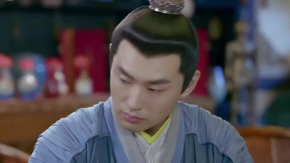 医馆里上演离奇案件，看逗趣师徒如何以智破局