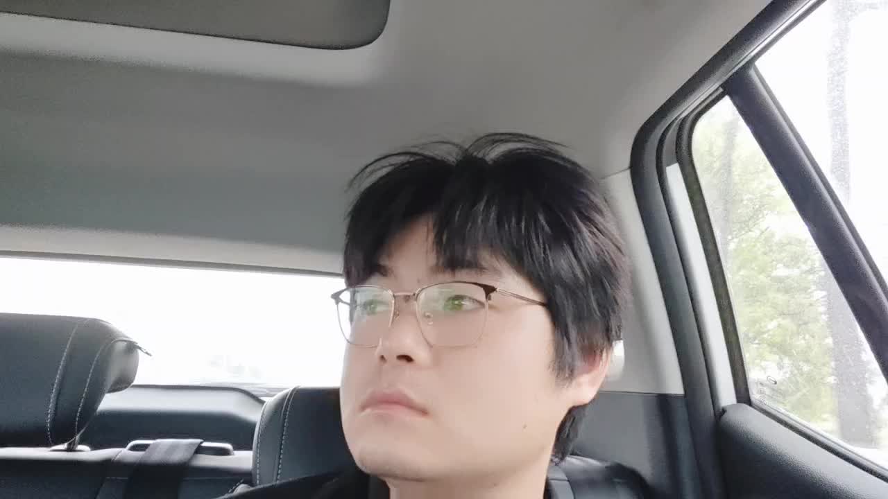 你好可以认识一下嘛，18，AJ谢谢百年哥