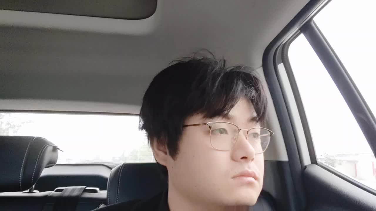 你好可以认识一下嘛，18，AJ谢谢百年哥