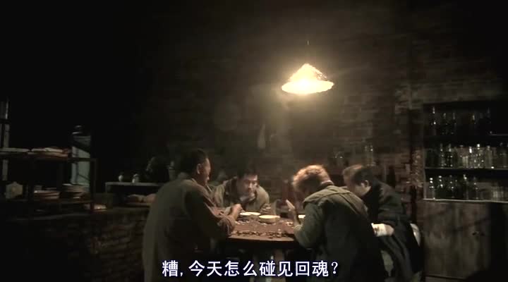 一起来看搞笑恐怖电影 弹幕护体