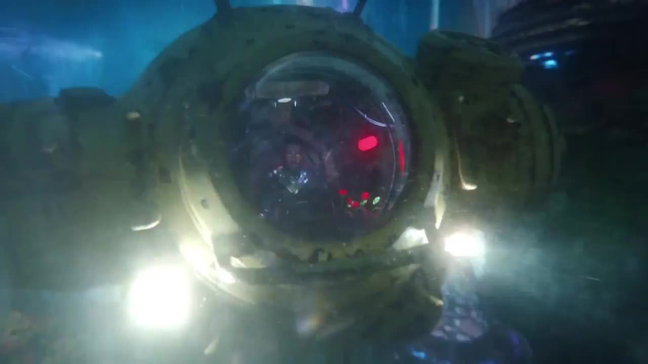 英雄纪元碰撞：从蝙蝠洞到斯塔克大厦24小时穿越