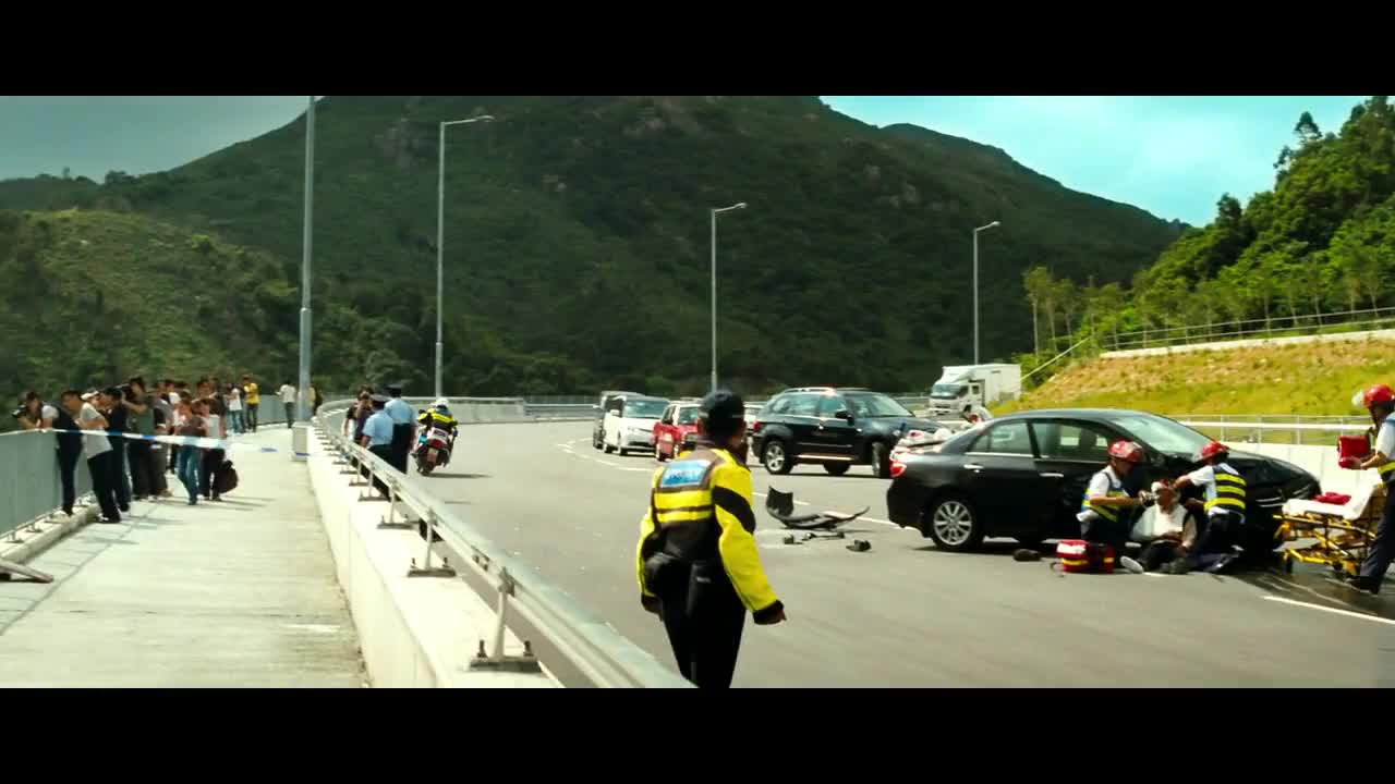 热血警匪电影 他逃他追插翅难飞