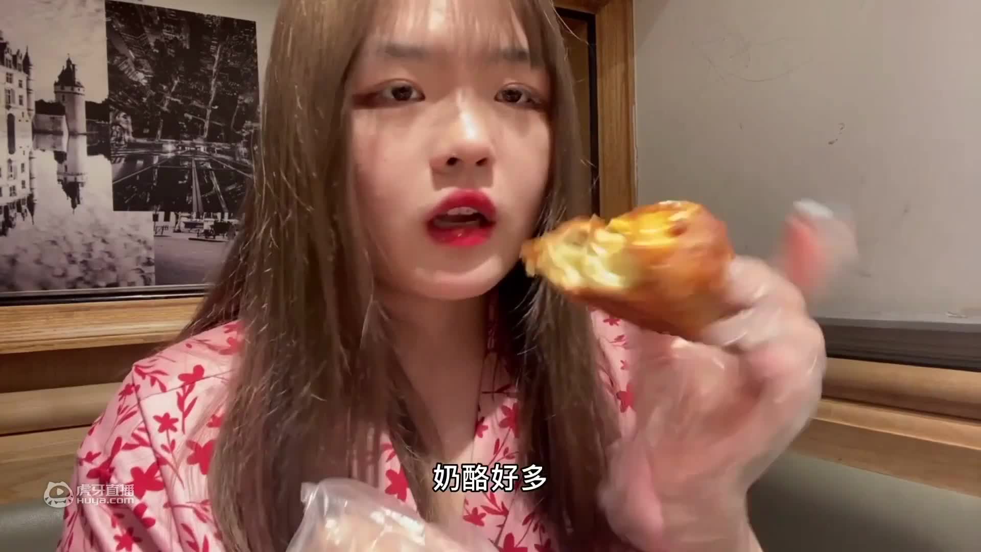 东北菜的份量也太太太大了 肉给超多 溜肉段 五花肉炖白菜豆腐粉条 锅巴肉片 一次吃过瘾