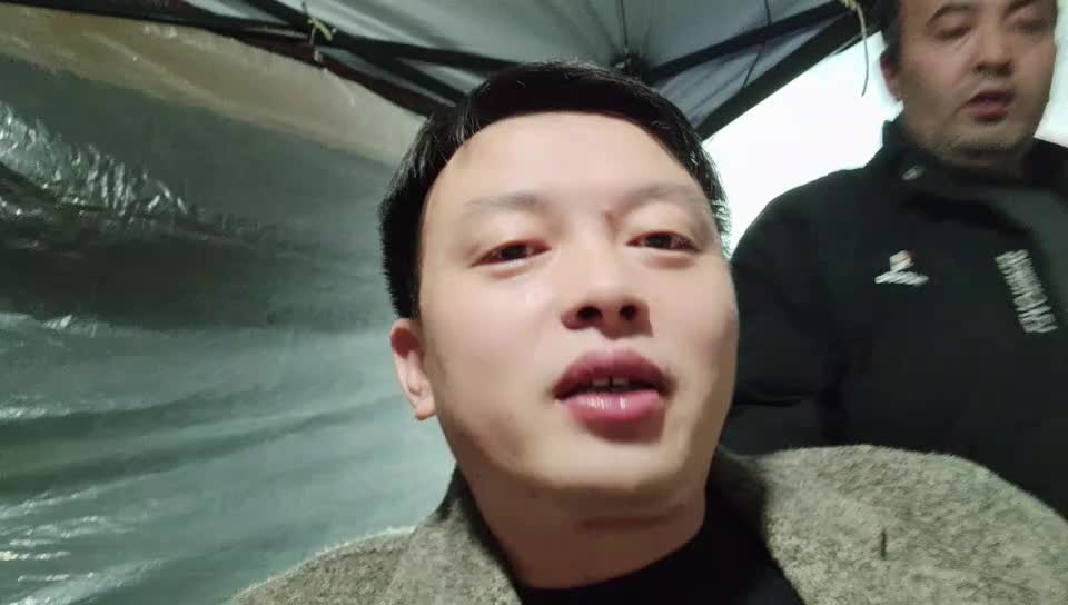 俄姑娘带我去酒吧