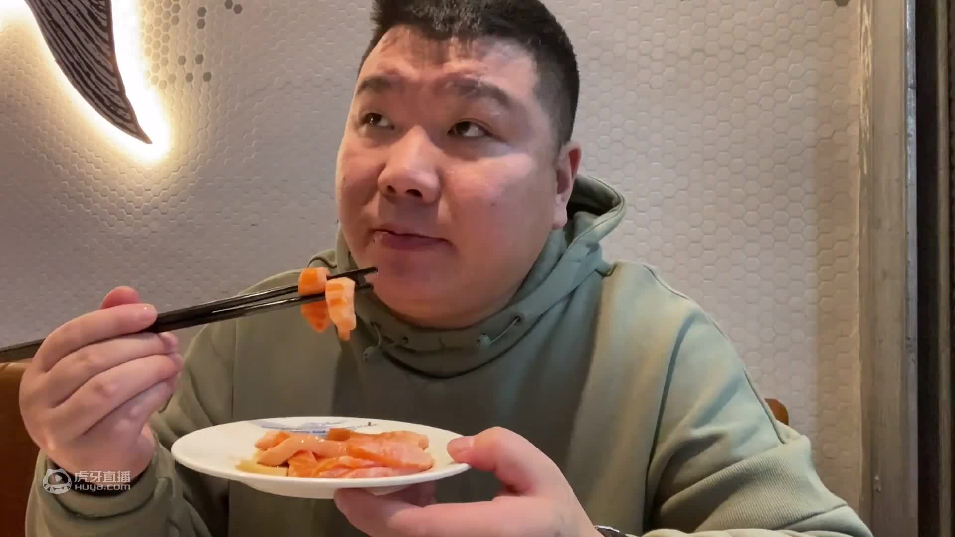 广东顺德正宗粤菜，捞鸡，鱼生一鱼四吃，沙姜猪蹄吃过瘾了