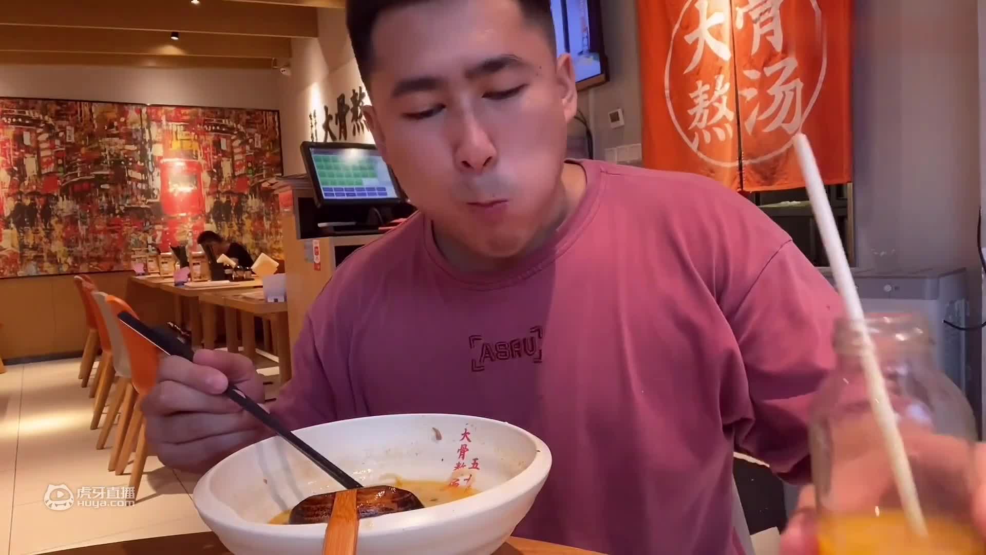 南昌348元高档海鲜自助，榴莲、小青龙特别好吃，但是没吃爽。