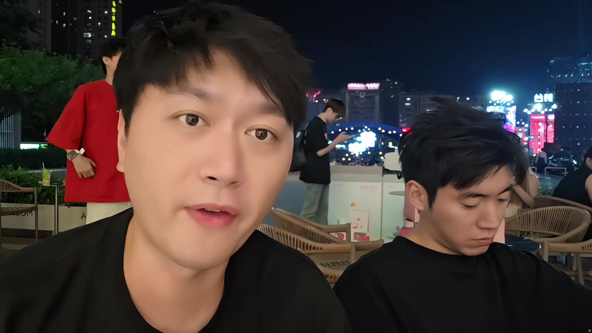 潮汕大舞台，g 蓝莓 时 浮华