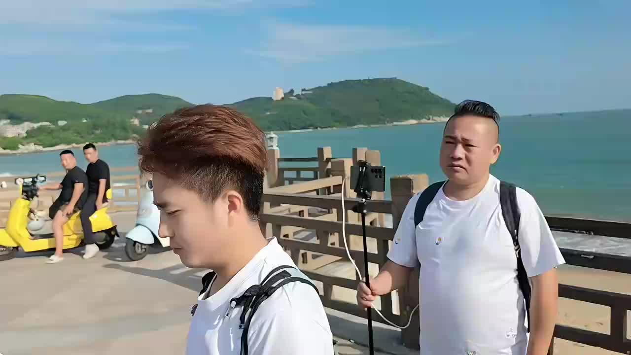 南澳岛求生，g 张 蓝莓 时 浮华