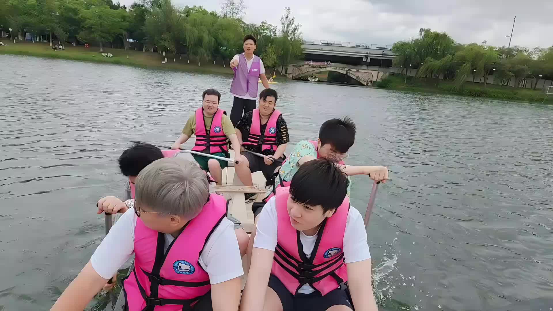 成都第二天！龙舟大赛！
