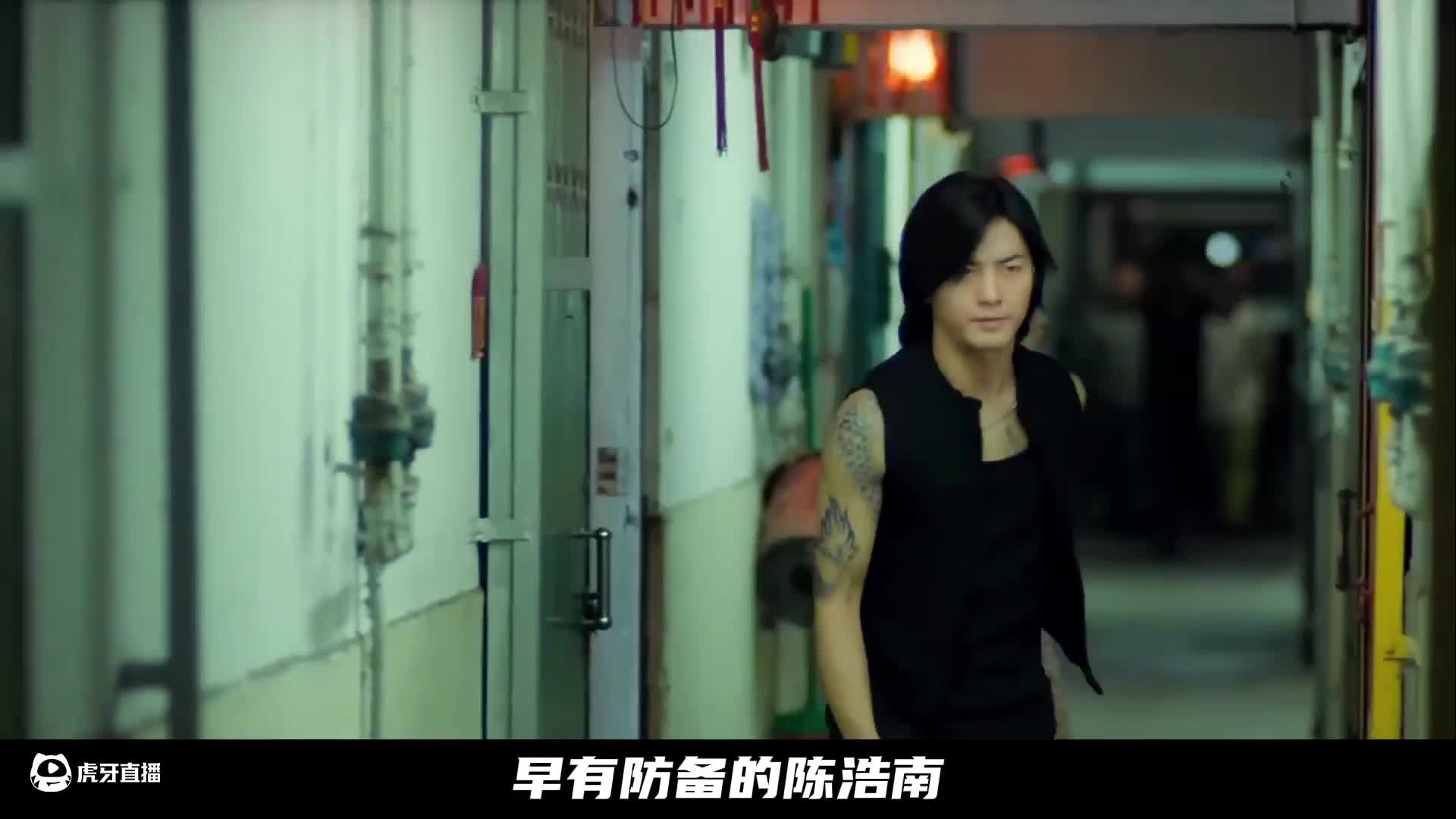 古惑仔中的第一个女反派丁瑶，最终死在山鸡的枪下