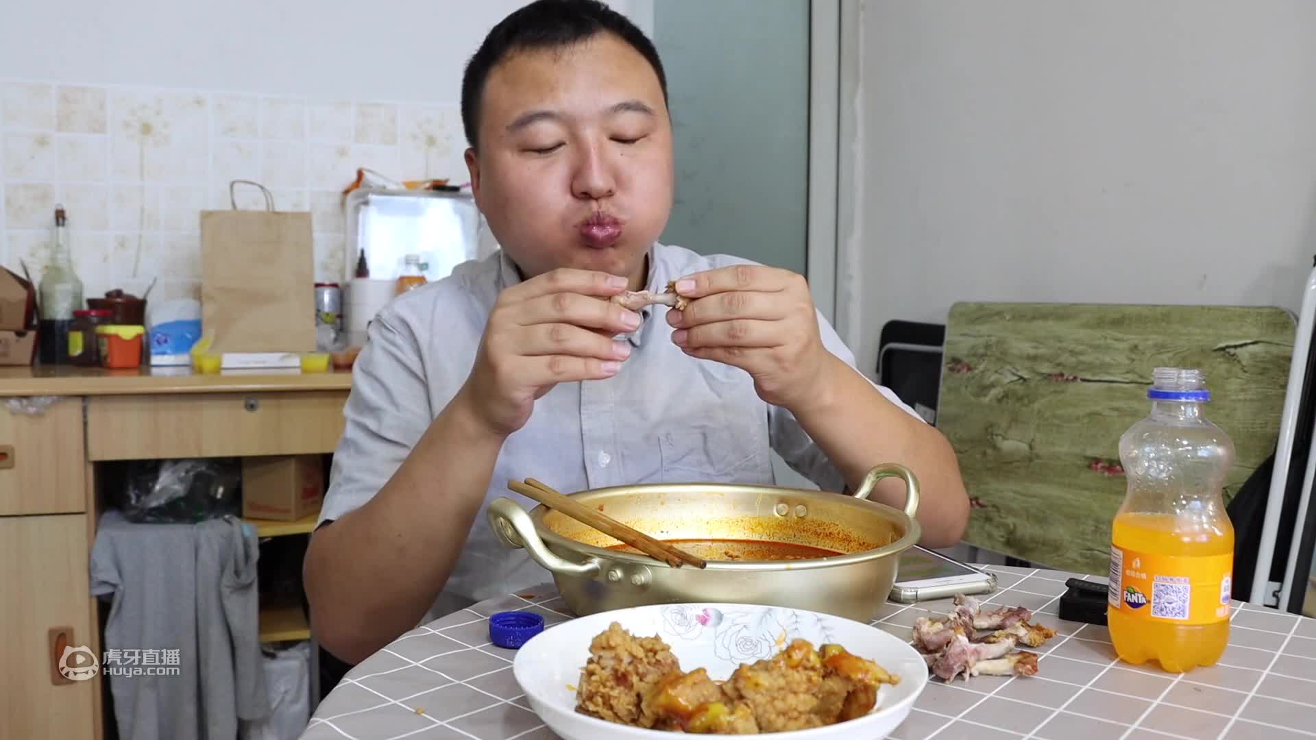媳妇馋了，做点红烧猪蹄给她，胶原蛋白满满，软糯Q弹，味道感人