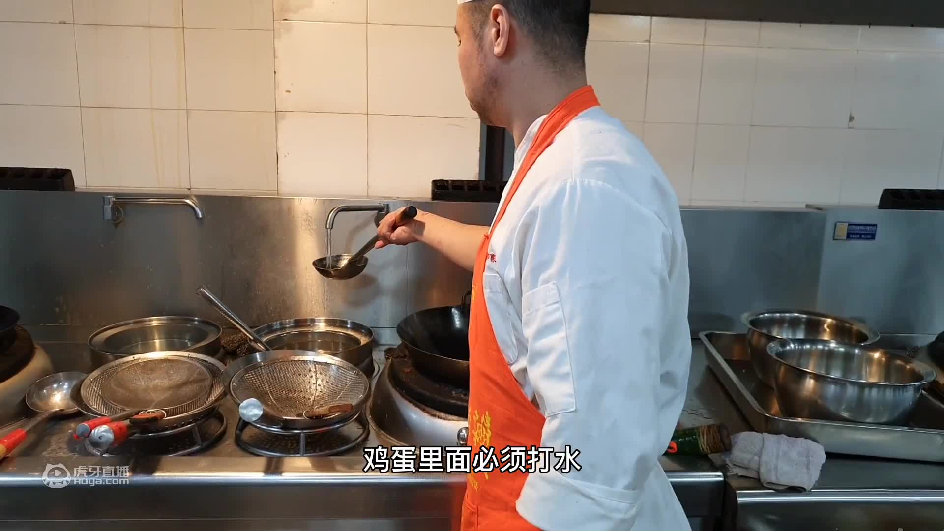客人喝多了闹事让做一个水果拼盘，还说做不好看就不给结账