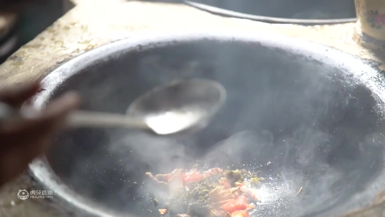 【YES小哥匠人匠心，薪火相传，老艺人坚守半辈子诠释“瞎擀”