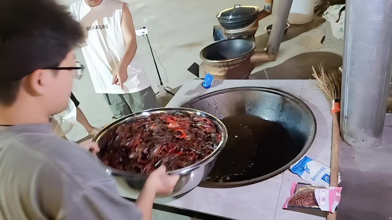 山东老家 狗场生活