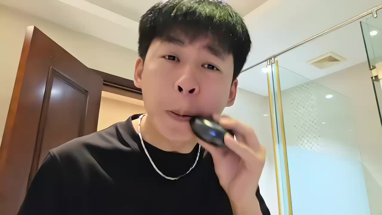 魔鬼月-春暖花开