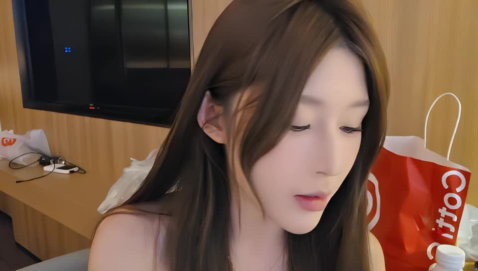 G-时-叔-烨-沉❤️手受伤不能泼水