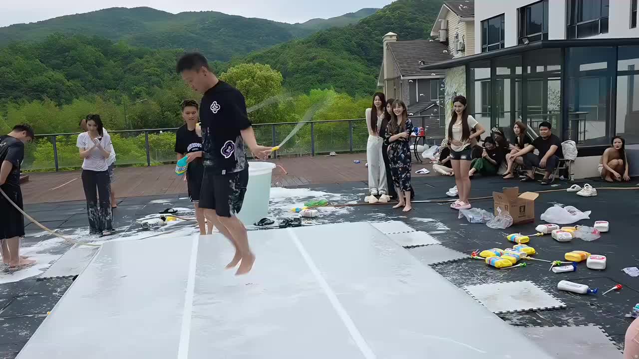 基地