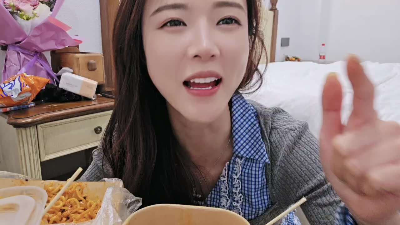 三亚喷火娃首秀10号